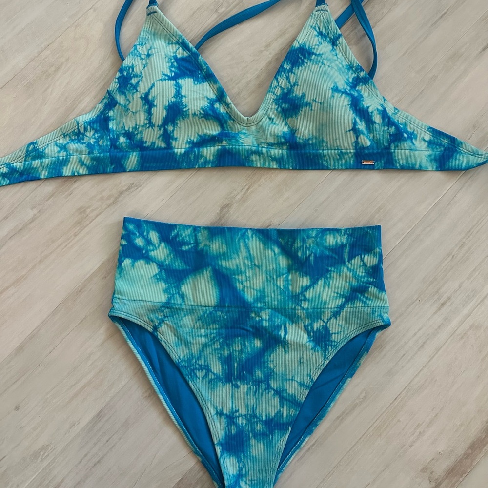 PINK VICTORIA’S SECRET Blue Tie-Dye Bikini Set